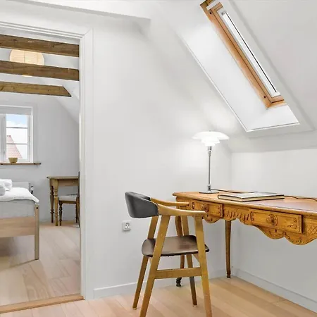 5561-gudhjem-kirkevej-8 *